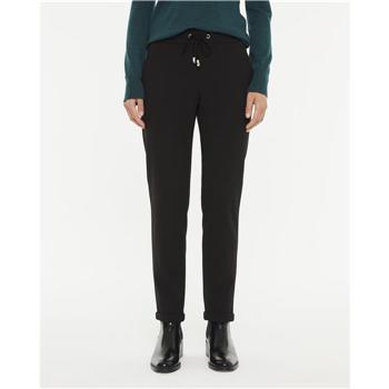 Jogger punto negro Paz Torras