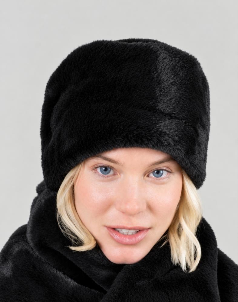 Gorro pelo negro Alessandra